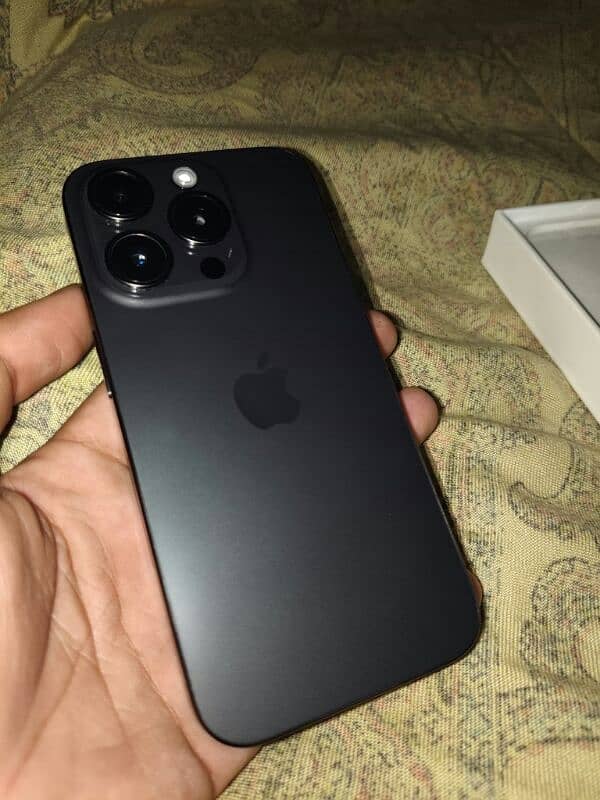 iphone 15 pro 4