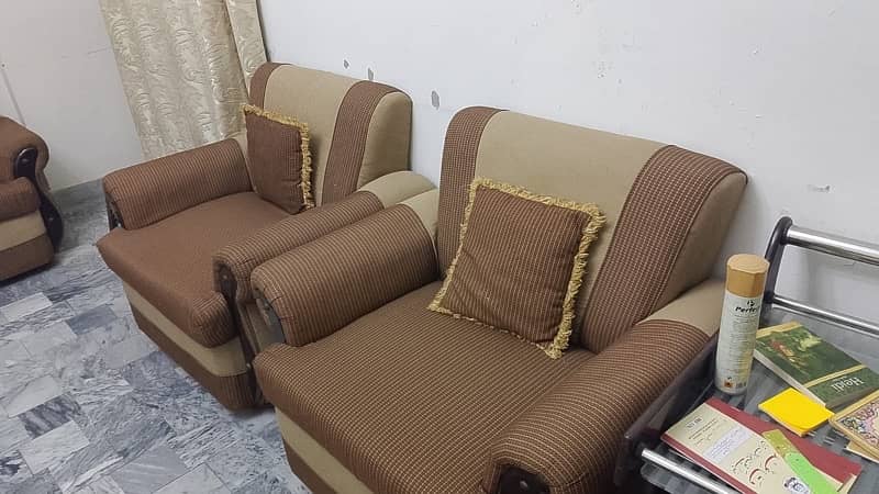 7 Sitters Sofa Set. 1