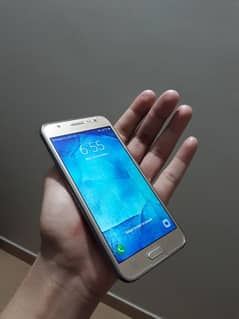 Samsung Galaxy J5 Mint Condition Genuine Phone