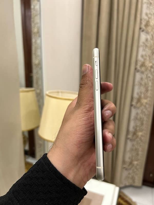 iPHONE 11 128gb pta approved 2