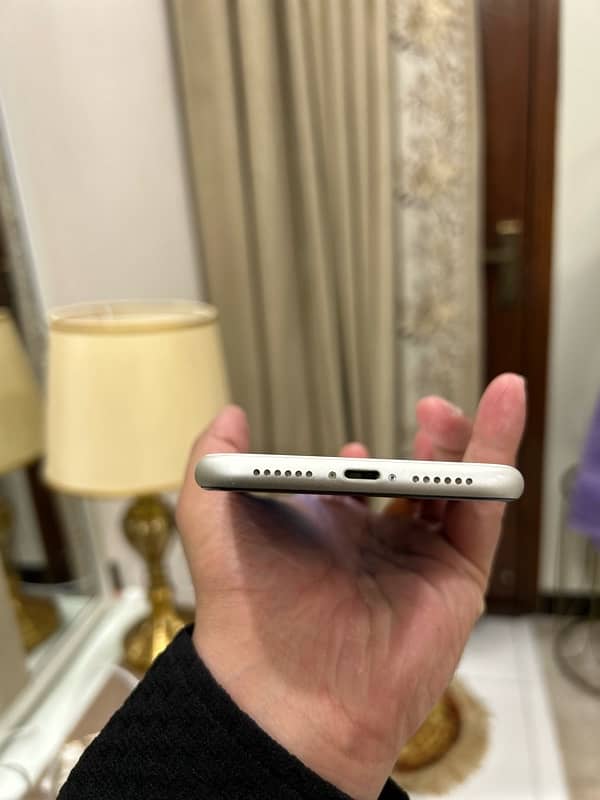 iPHONE 11 128gb pta approved 5