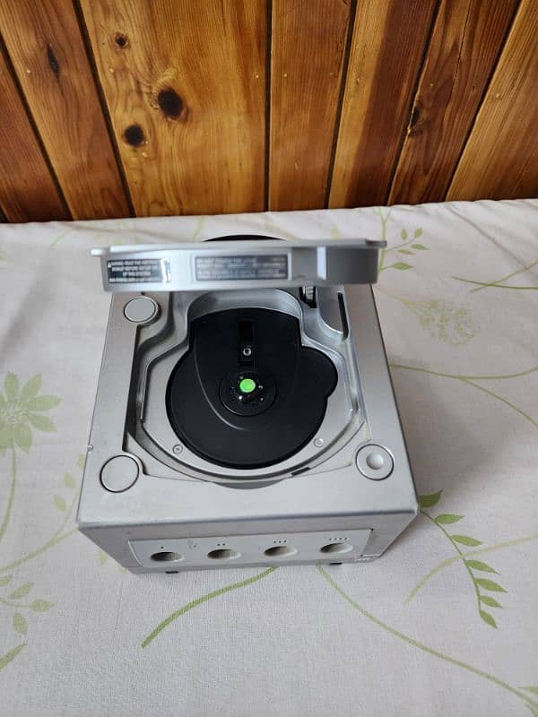 Nintendo GameCube (Bought from Canada) 2