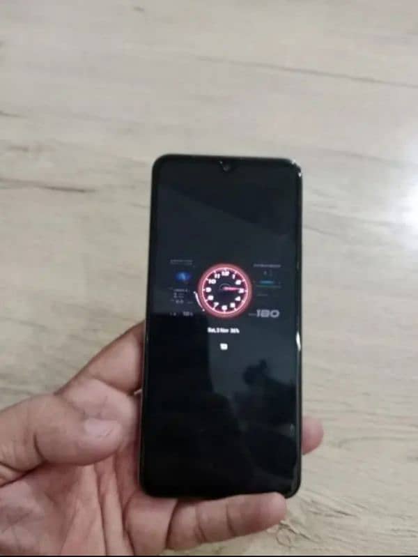 vivo v21 8+4/128 3