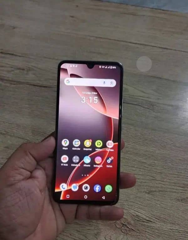 vivo v21 8+4/128 4