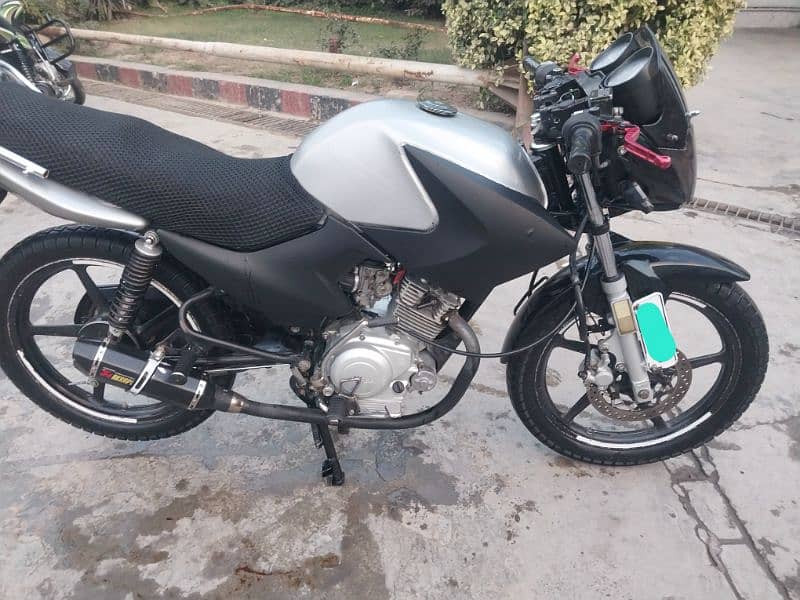 Ybr 125 2016 4