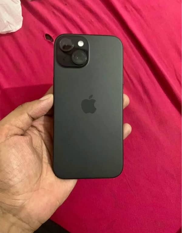 iPhone 15 5