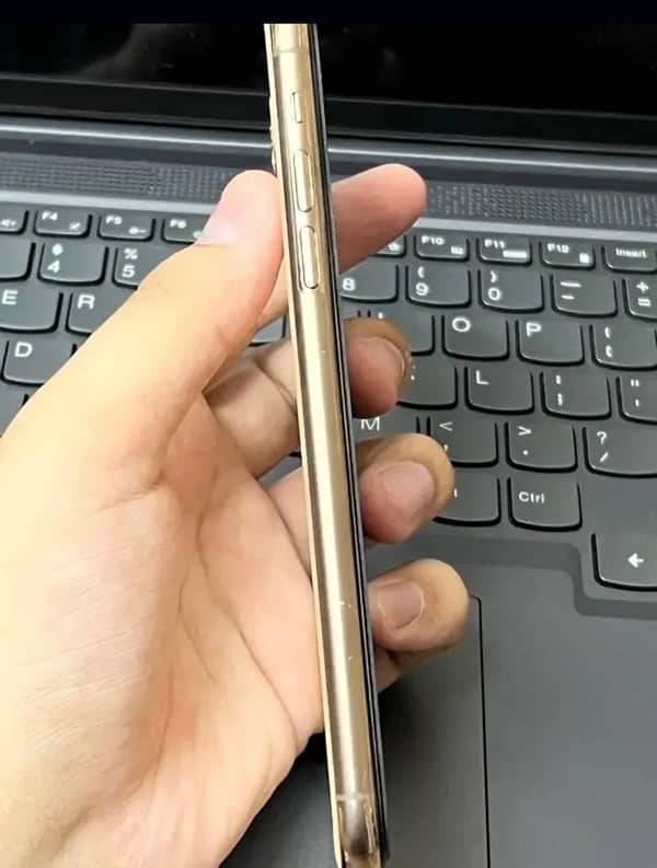 iphone 11pro 256  pta provd 2sim 3