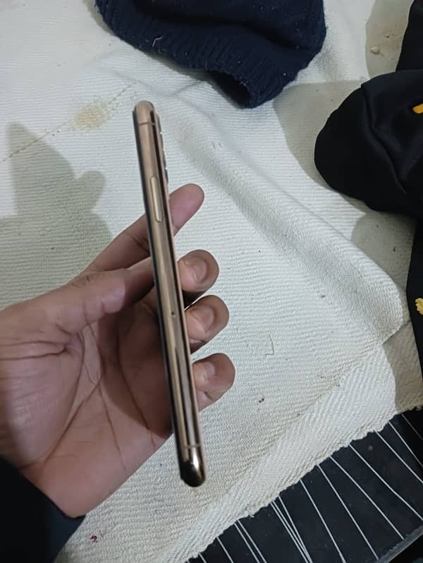 iphone 11pro 256  pta provd 2sim 6