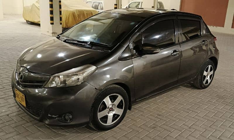 Toyota Vitz 2011 2