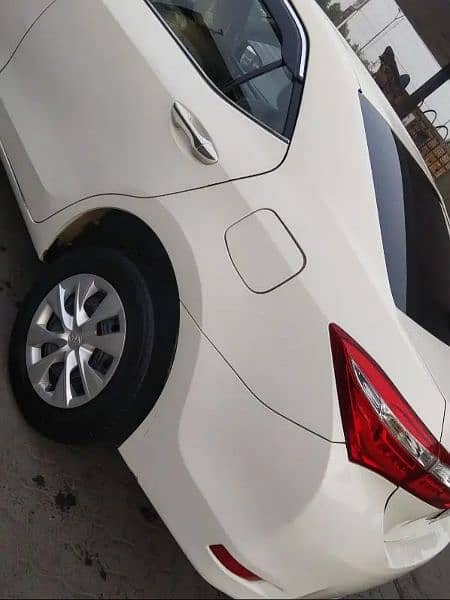 Toyota Corolla XLI 2015 totally genuine like a new car 9