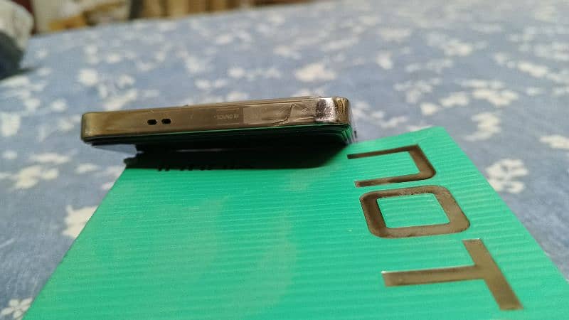 infinix note 30 pro 8+8/256 gb gold 1