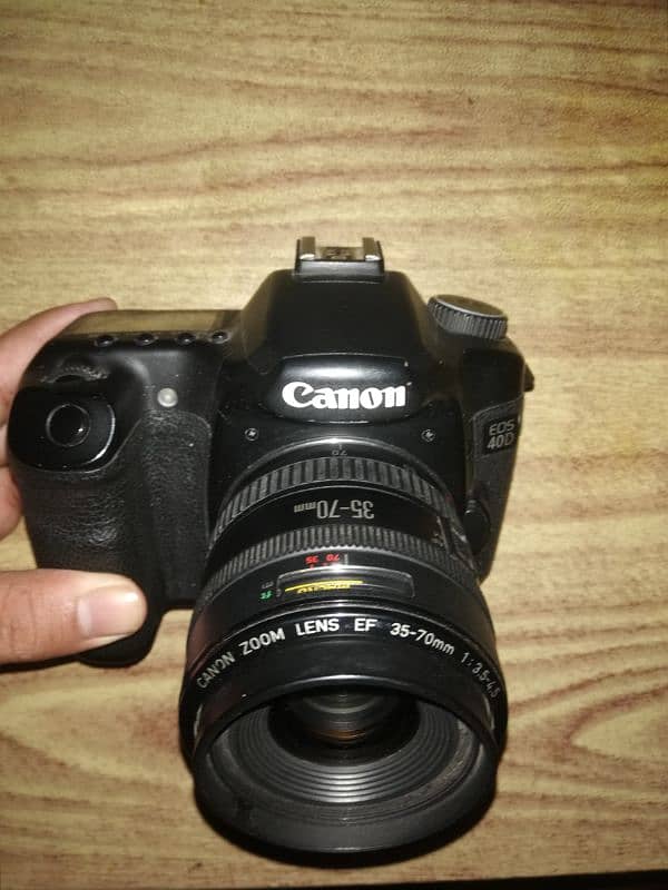 Canon EOS 40D DSLR 1