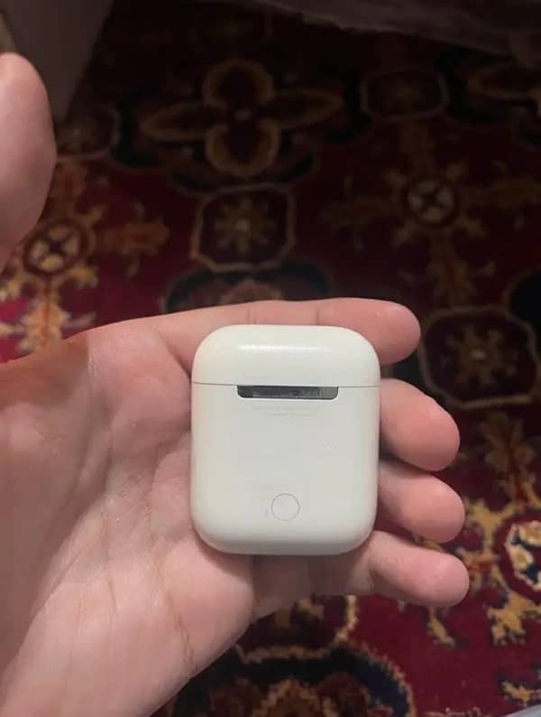 Apple Airpods 2nd Generation 2