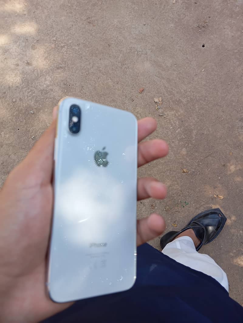 Apple iPhone X 3