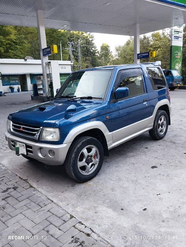 Mitsubishi Pajero Mini 1999 0