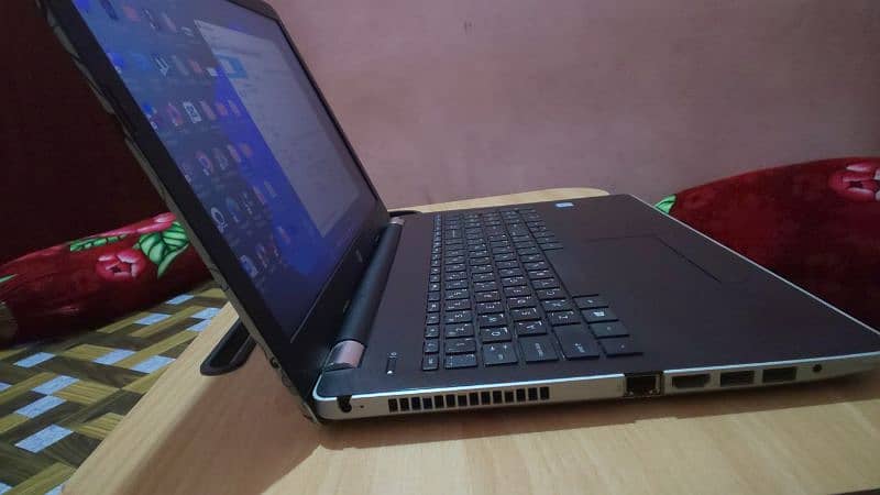 Gaming Laptop i5 8th | 4GB ram | 256 Gb SDD | 2GB AMD RADEON 520 9