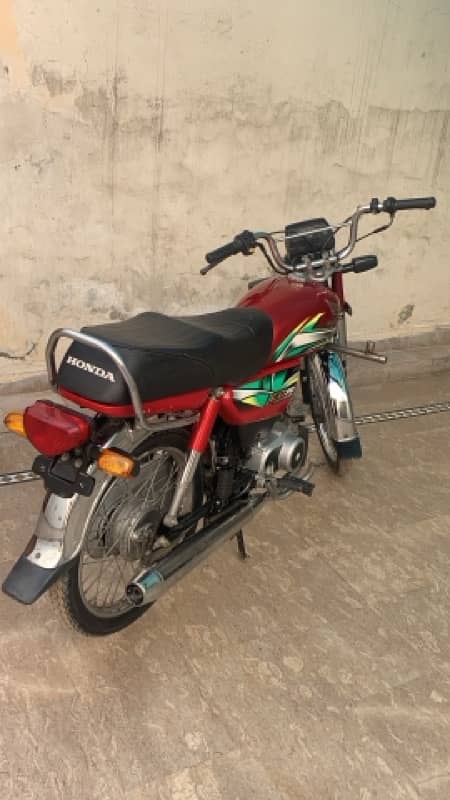 2022 model cd70 in new condition number lga hwa ha 5