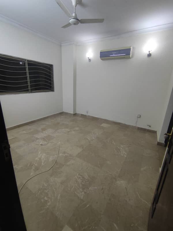 3 bedrooms flat for rent at Al-Safa Heights F-11 9