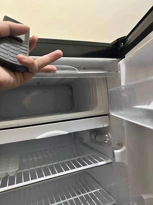 pell refrigerator new condition for sale 1