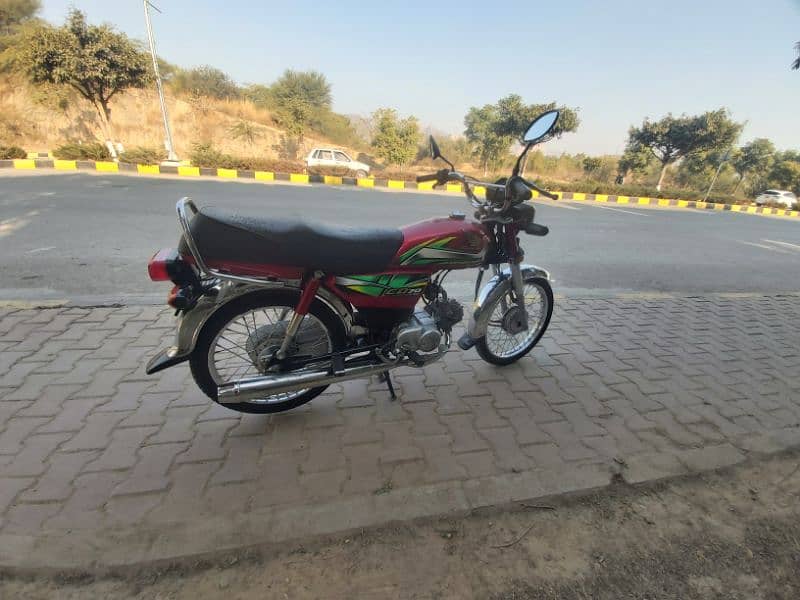 Excellent Condition Honda bike. 2