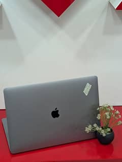 MacBook Pro 2019 16 inch