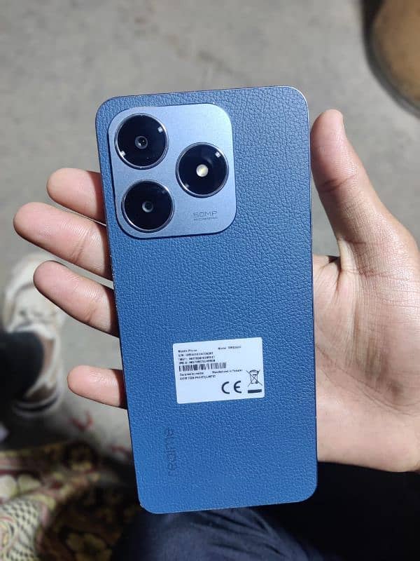 Realme C63 0