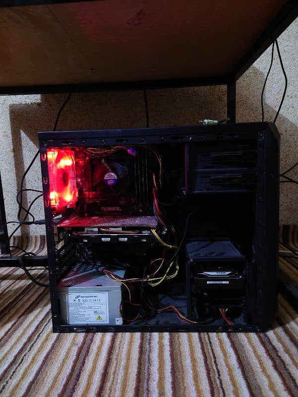 i7 4790s 8gb ddr3 ram 320gb hard drive without gpu. 1