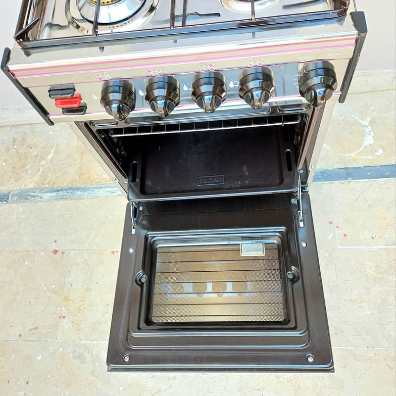 Made in Italy Imported Xper Oven Cooking range 4 BURNER STOVE 5