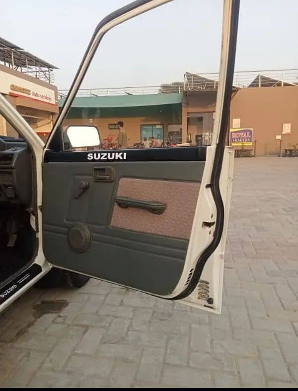 Suzuki Mehran VXR 2018/19 7