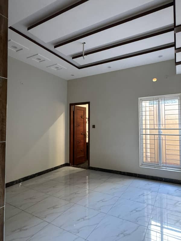 5 MARLA BRAND NEW SPANISH HOUSE FOR SALE IN EDEN BOULEVARD 9