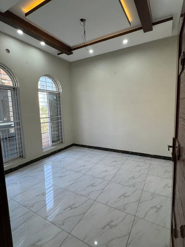 5 MARLA BRAND NEW SPANISH HOUSE FOR SALE IN EDEN BOULEVARD 17