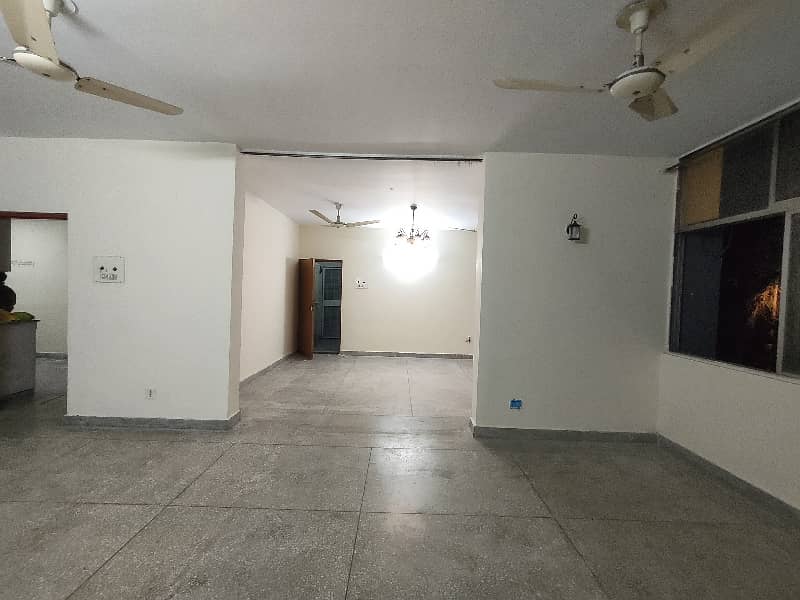 10 Marla 03 Bed 1st Floor Flat Available For Rent In Askari 1 Lahore Cantt 1