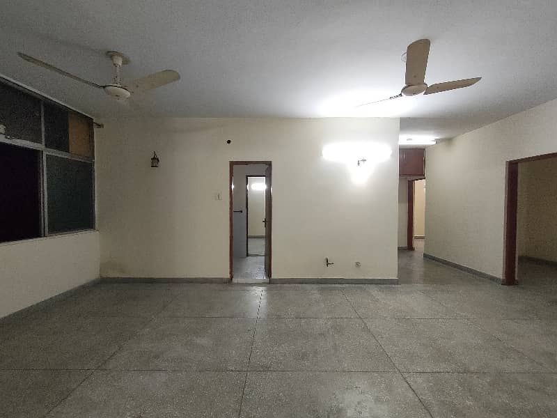 10 Marla 03 Bed 1st Floor Flat Available For Rent In Askari 1 Lahore Cantt 2