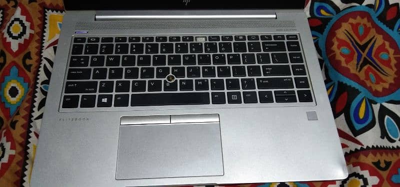 Hp elitebook g6 840 (i7 8th gen) 3