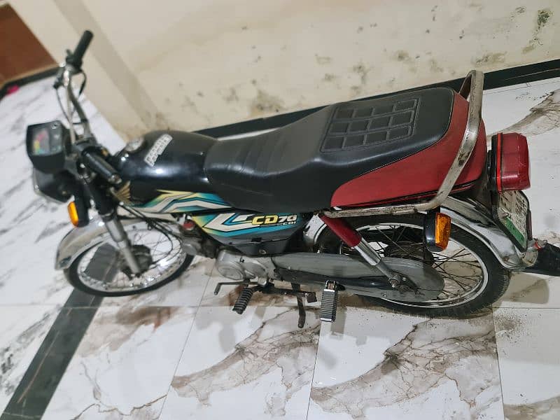 honda cd70 good condition (read add first than contact) 4