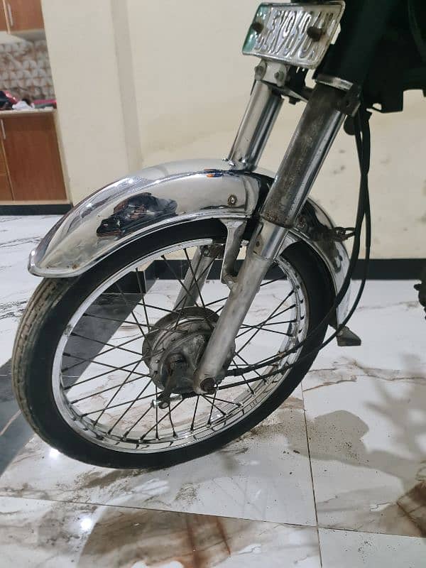 honda cd70 good condition (read add first than contact) 11