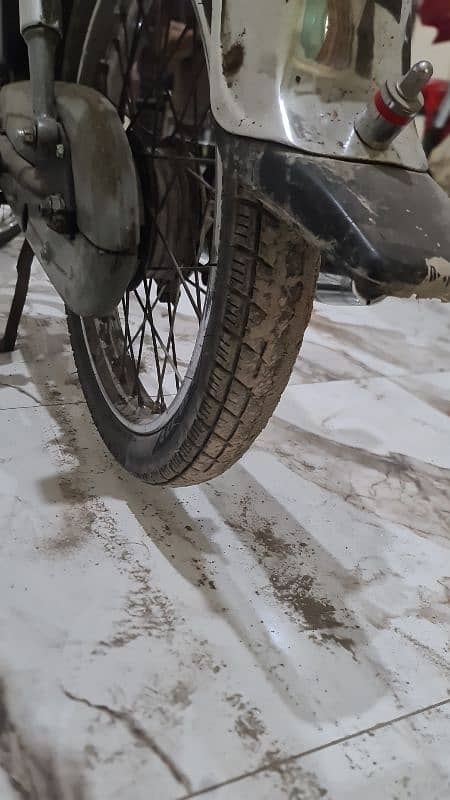 honda cd70 good condition (read add first than contact) 18