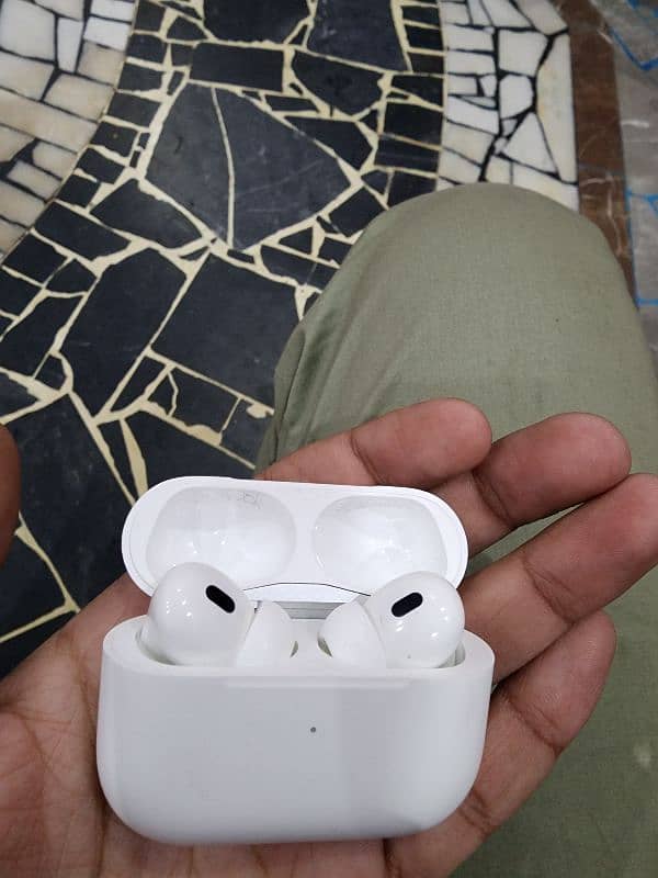 Apple AirPods Pro 2 2