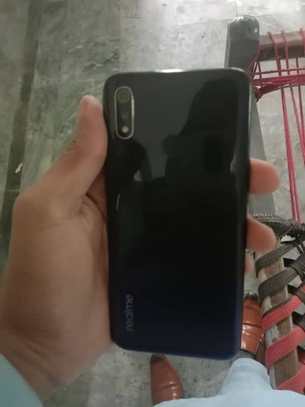 realme 3 5