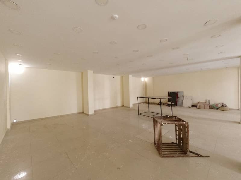 To sale You Can Find Spacious Building In Commercial Market 17