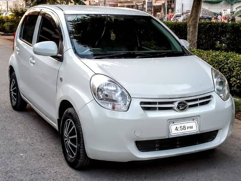 Daihatsu Boon 2010 1