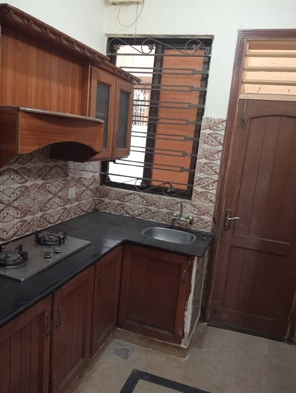 7marla 4beds neat and clean house for rent in G 13 3 islamabad 2