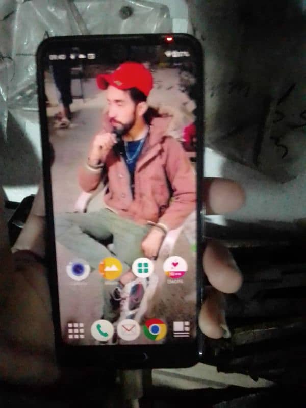 Aquos r2 6