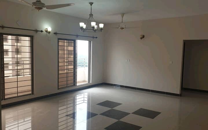 3 Bed DD Luxury Apartment Available For Sale In Askari 5 Sector KARACHI 21