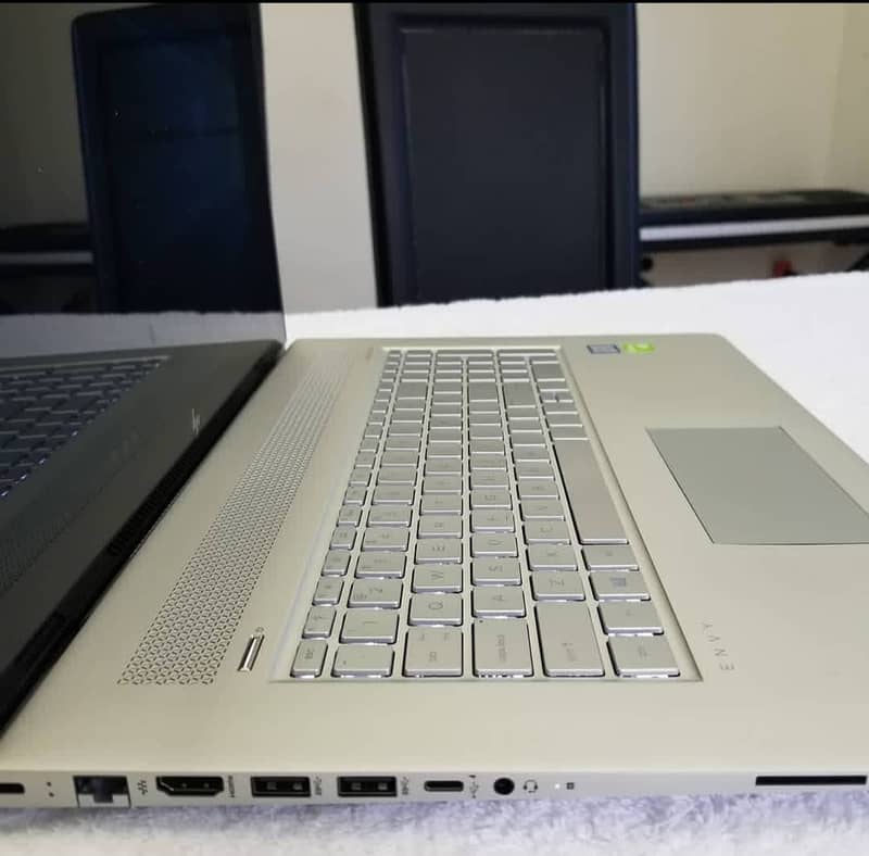 HP Envy 17 i7 7th Gen. . . 17 inch machine 2GB NVIDIA Graphics Card 1