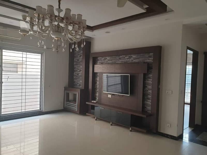 BRAND NEW 1 KANAL HOUSE AVALIABLE FOR RENT SECTOR B BLOCK JASEMEEN SHAHEEN BAHRIA TOWN LAHORE 1