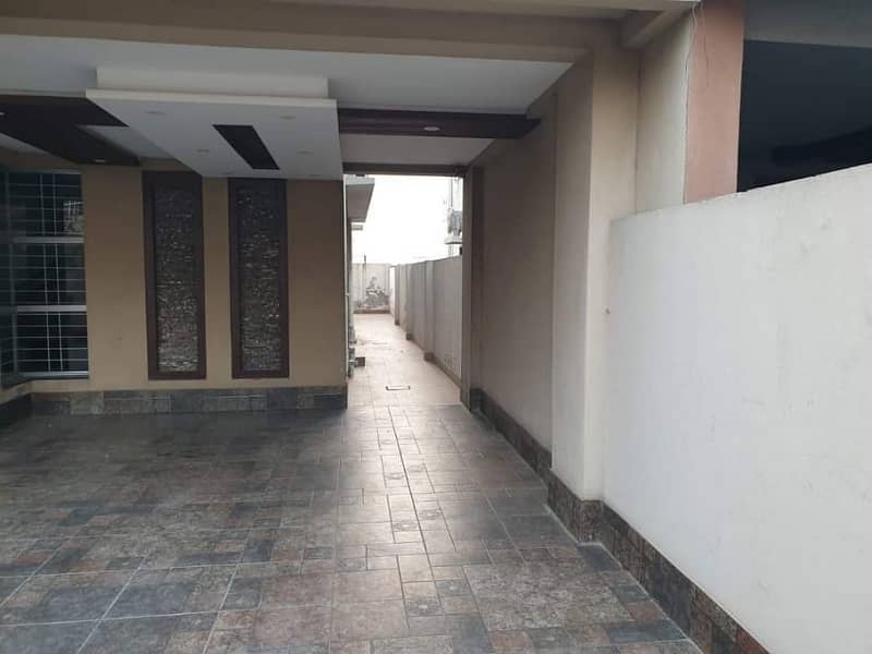 BRAND NEW 1 KANAL HOUSE AVALIABLE FOR RENT SECTOR B BLOCK JASEMEEN SHAHEEN BAHRIA TOWN LAHORE 5