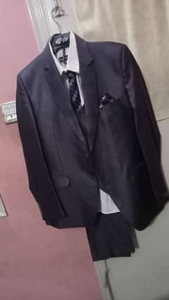 3 piece suit