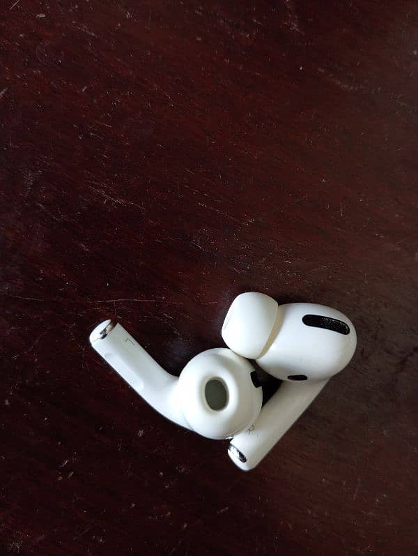 Original Apple Earpods without case 2