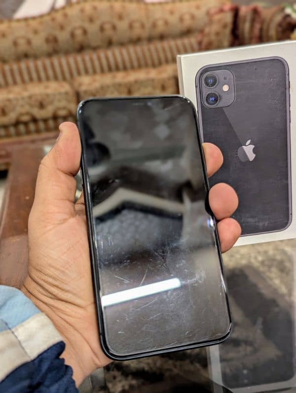 Iphone 11 Pta Approved 64 Gb With Box 2